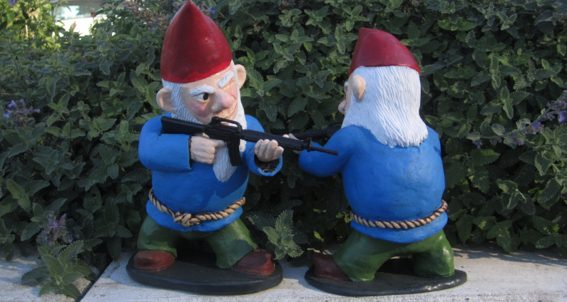 Awesome Combat Garden Gnomes Let It Be Gnome